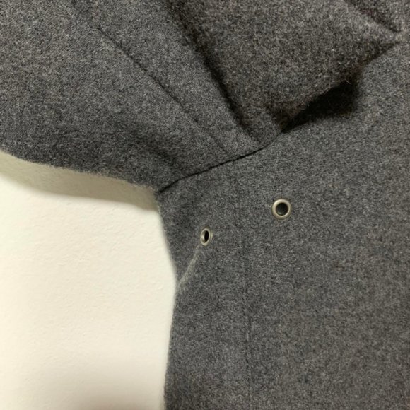 black jacket - Picture 4 of 7